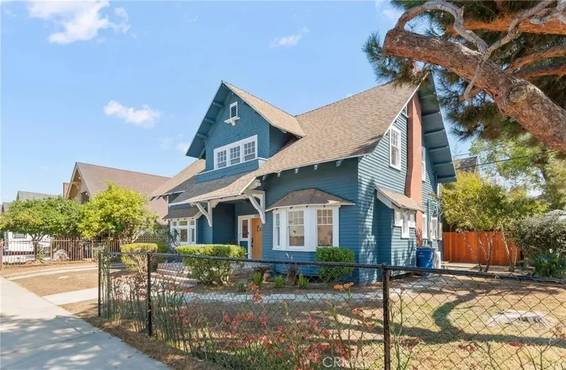 1720 S Kingsley, Los Angeles, California, United States. - Photo 3