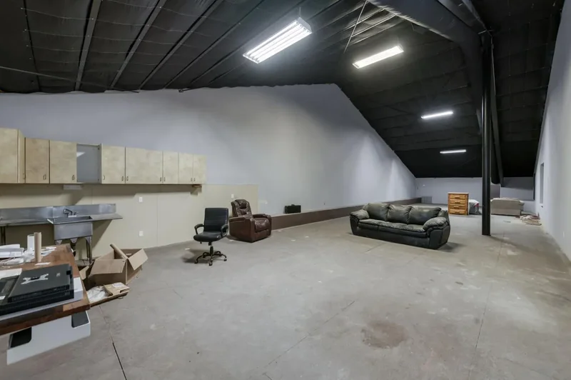 6090 Amber Avenue, Clovis, California, United States. - Photo 85
