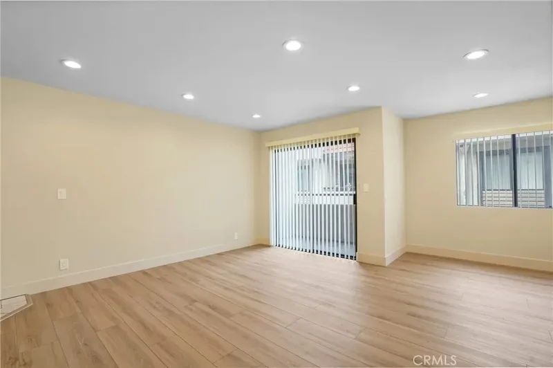 1207 N Columbus Avenue, Glendale, California, United States. - Photo 29