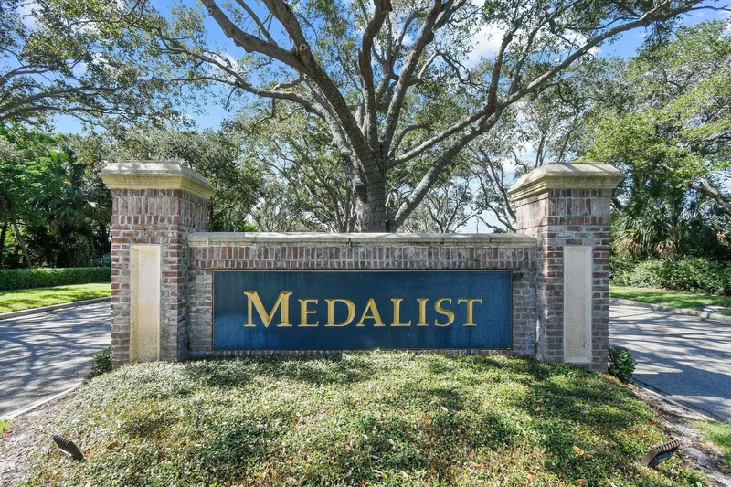 Single Family Residence in Hobe Sound