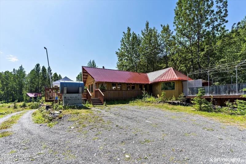60995 Resurrection Creek Road, Hope, AK 99605, Hope, Alaska, United States. - Photo 4