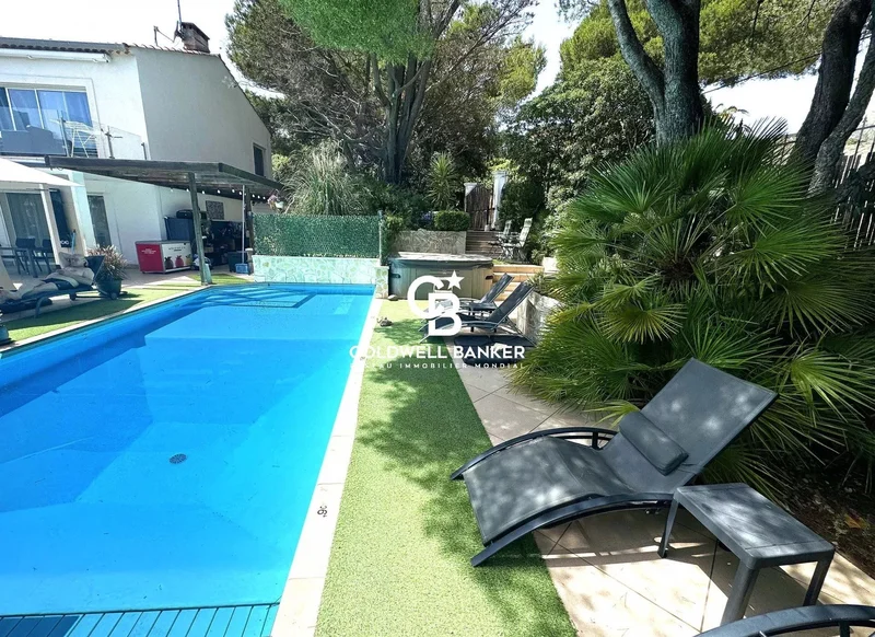 Roquebrune-sur-Argens, Provence-Alpes-Côte d'Azur, France. - Photo 14