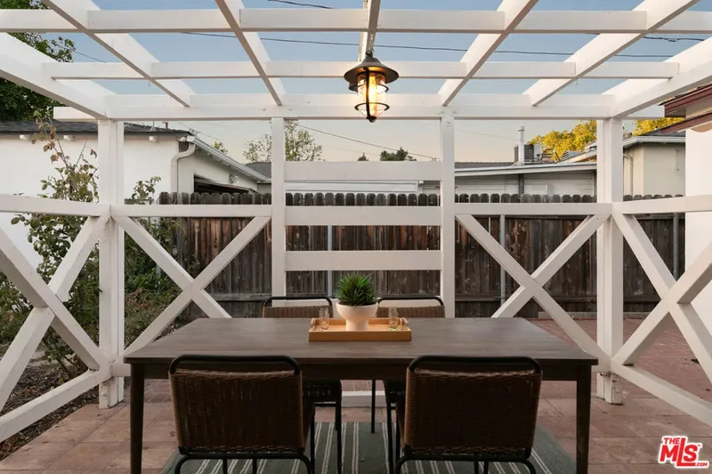 1809 N Rose Street, Burbank, California, United States. - Photo 51