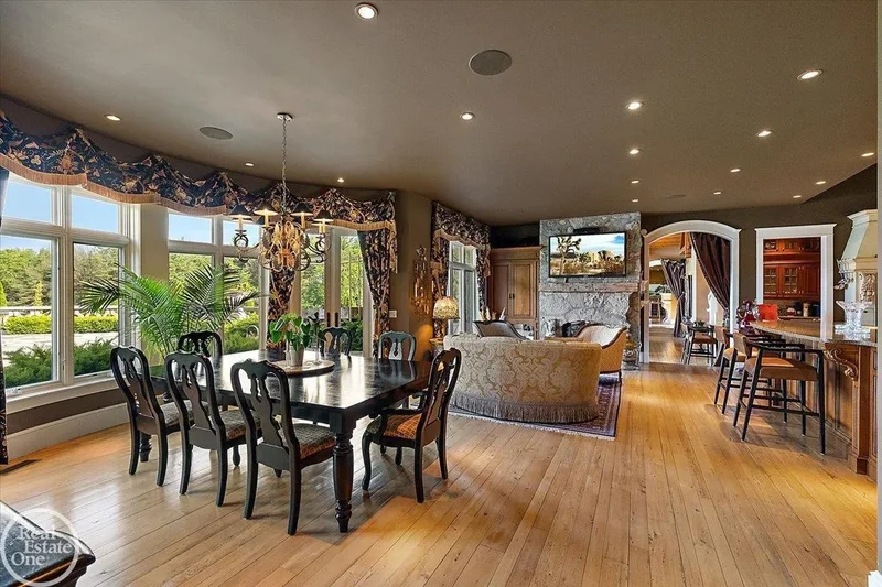 5350 Brewster, Oakland Township, MI, 48306, USA, Rochester, Michigan, United States. - Photo 2