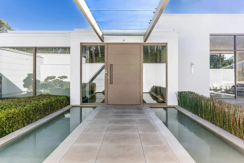 Mougins, Provence-Alpes-Côte d'Azur, France. - Photo 41