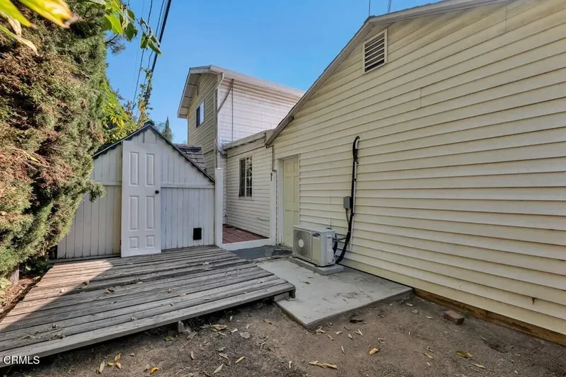 15743 Covello Street, Los Angeles, California, United States. - Photo 7