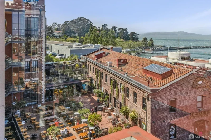 900 North Point Street 411, San Francisco, California, United States. - Photo 22