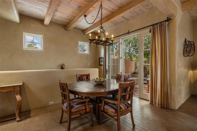 1 Cerro Gordo B, Santa Fe, NM 87501, Santa Fe, New Mexico, United States. - Photo 17