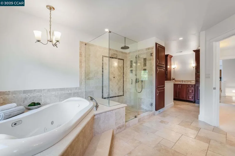 33 Altamount Drive, Orinda, California, United States. - Photo 39