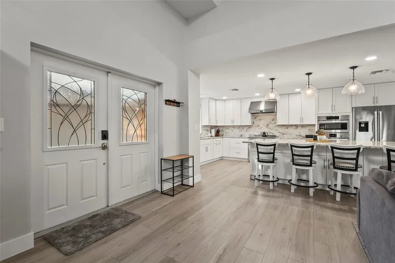 430 ISLAND CIRCLE, SARASOTA, FL 34242, Siesta Key, Florida, United States. - Photo 14