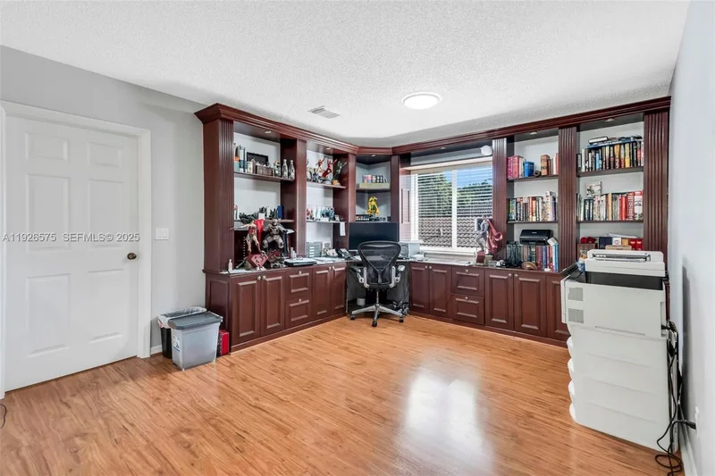 7665 NW 19th Ct, Pembroke Pines, FL 33024, Pembroke Pines, Florida, United States. - Photo 38