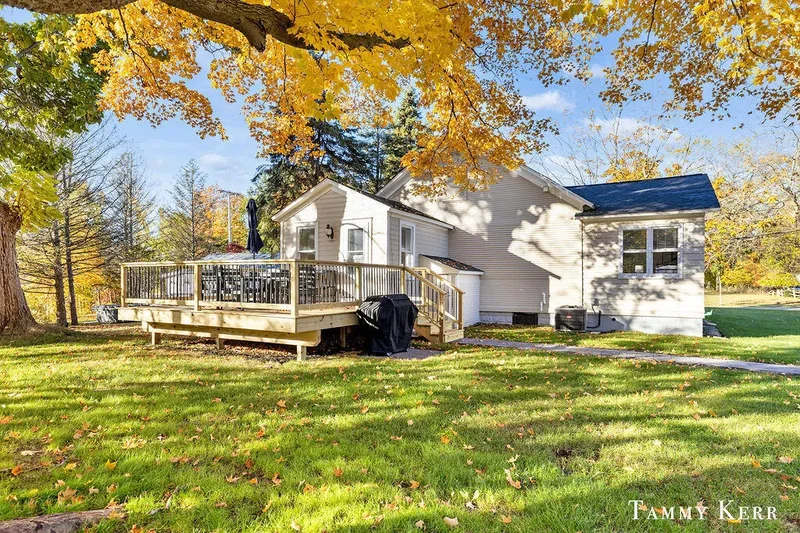 445 S Maple Street, Saugatuck, Mi, 49453