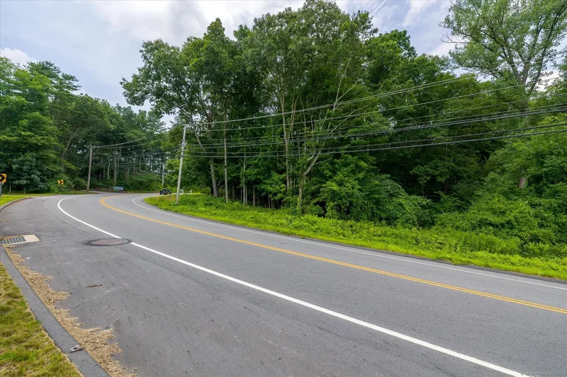 219 Pomfret Street, Putnam, Connecticut, United States. - Photo 14