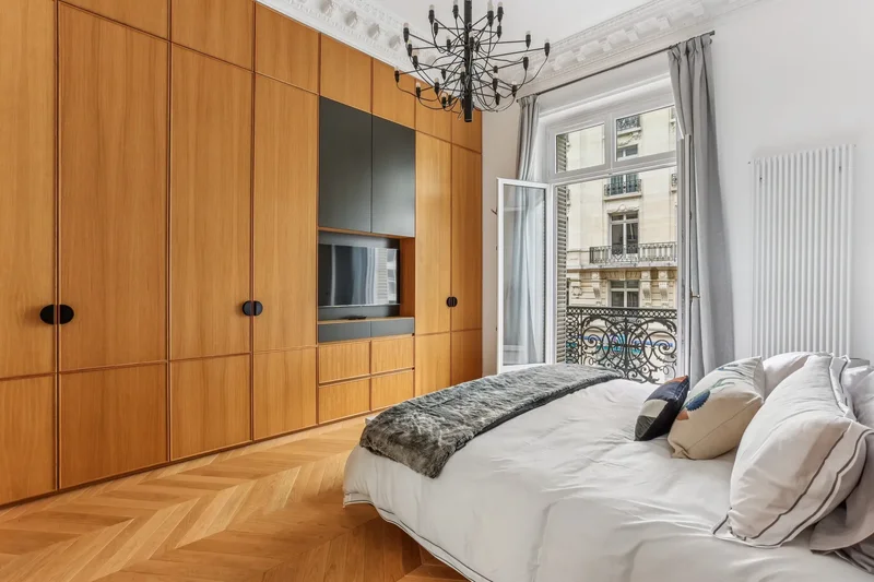 PARIS, J 75008, Paris, Île-de-France, France. - Photo 13