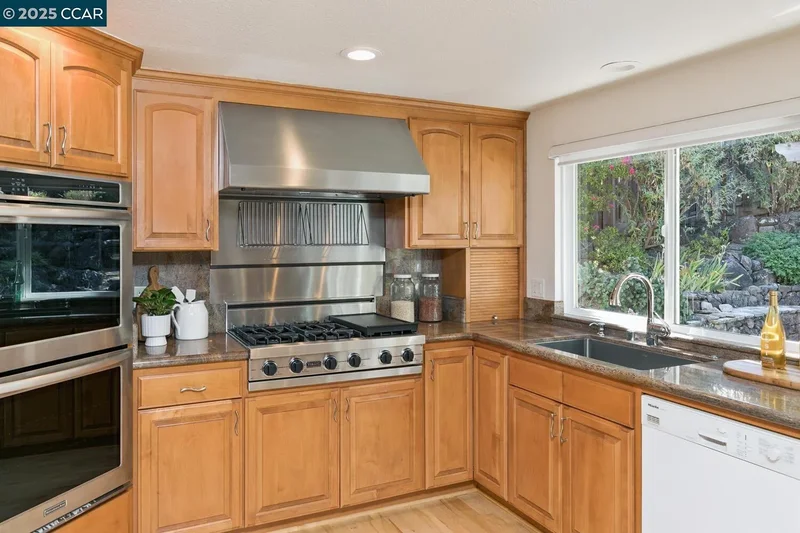 1555 Pebblebrook Ct, Walnut Creek, California, United States. - Photo 12