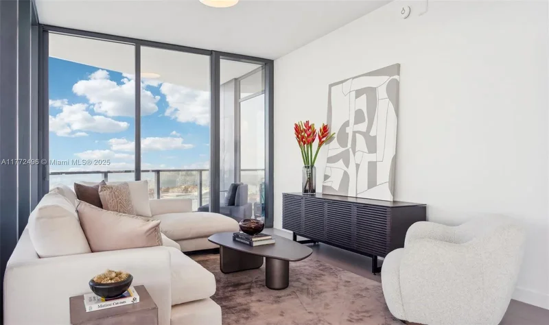 501 West Ave 4201/05, Miami Beach, Florida, United States. - Photo 13