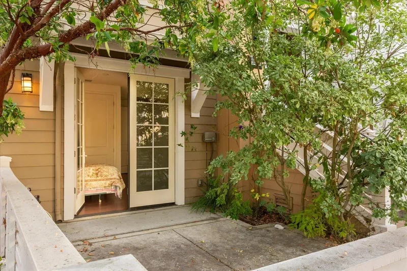 2041 Atlas Loop, Mountain View, California, United States. - Photo 5