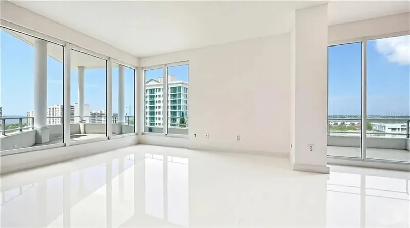 111 S Pineapple Avenue Unit 1210, Sarasota, FL 34236, Sarasota, Florida, United States. - Photo 3