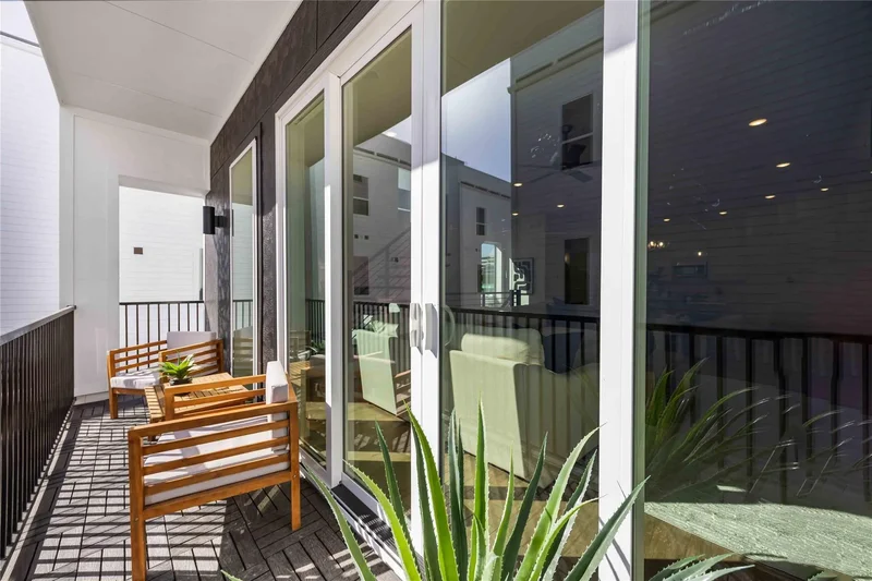4415 Caroline St, Houston, Texas, United States. - Photo 5