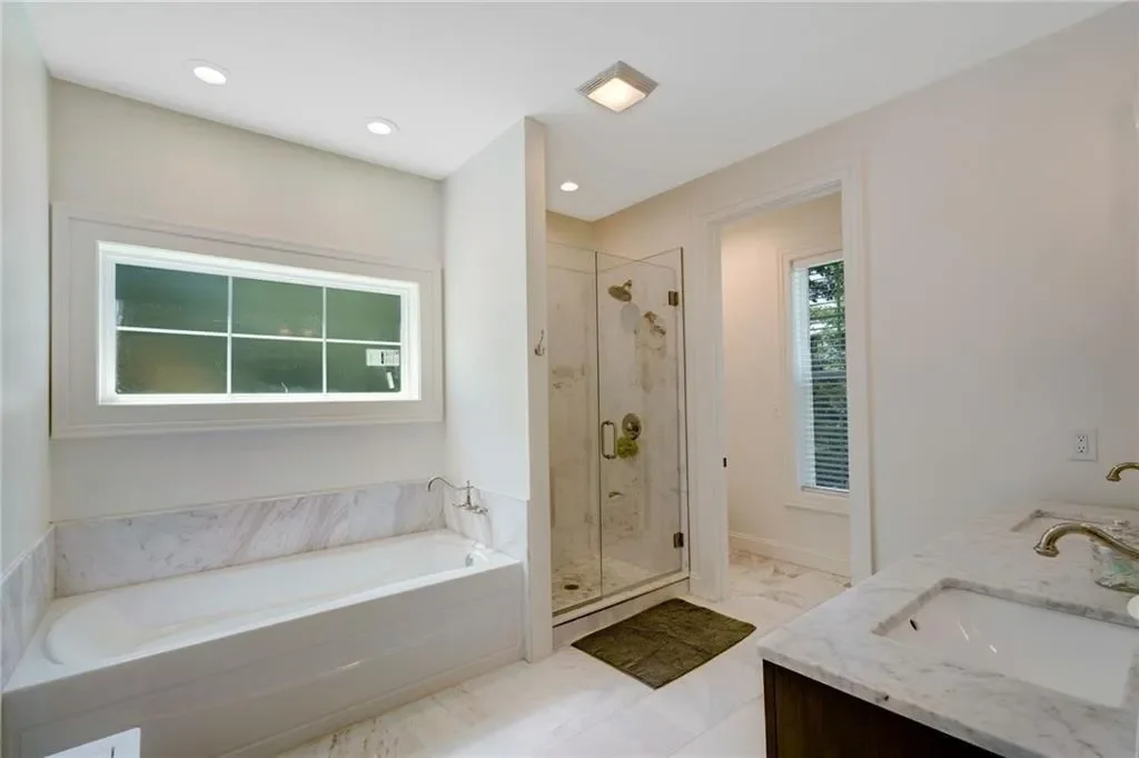 211 W Oakcrest Drive, Blue Ridge, Georgia, United States. - Photo 28