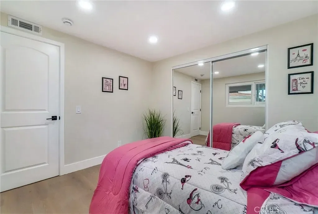 1381 Penrith, Tustin, California, United States. - Photo 45