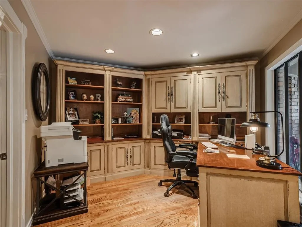 1902 Pin Oak Circle, Norman, OK 73072, Norman, Oklahoma, United States. - Photo 13