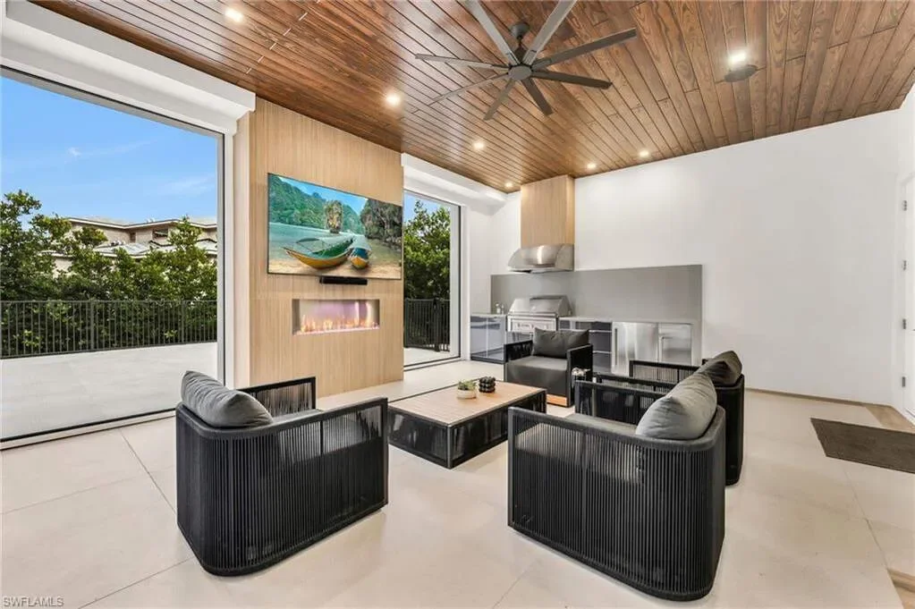 3190 Crayton RD, Naples, FL, 34103, USA, Naples, Florida, United States. - Photo 34