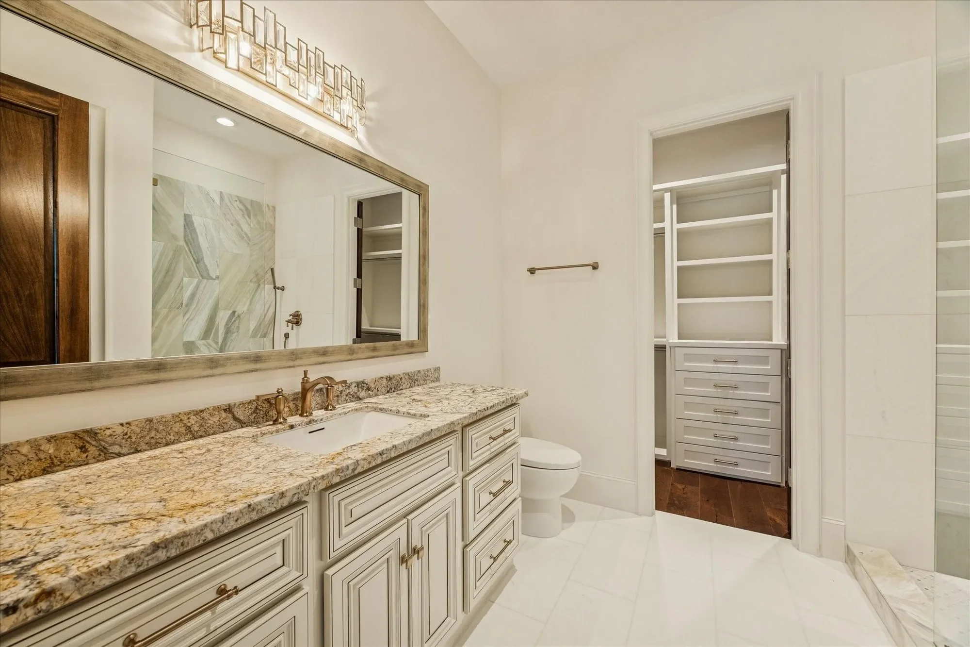 318 Knipp Road, Houston, Texas, United States. - Photo 28