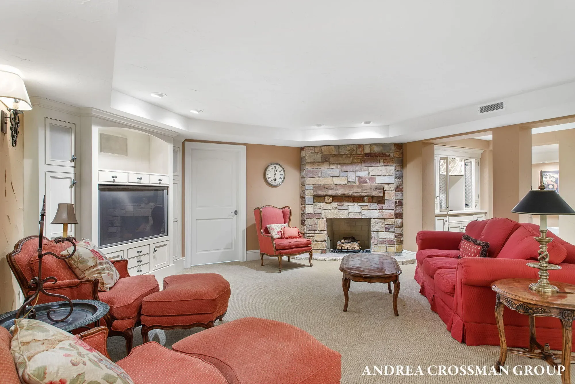 1933 South Shore Drive, Holland, MI 49423, Holland, Michigan, United States. - Photo 63