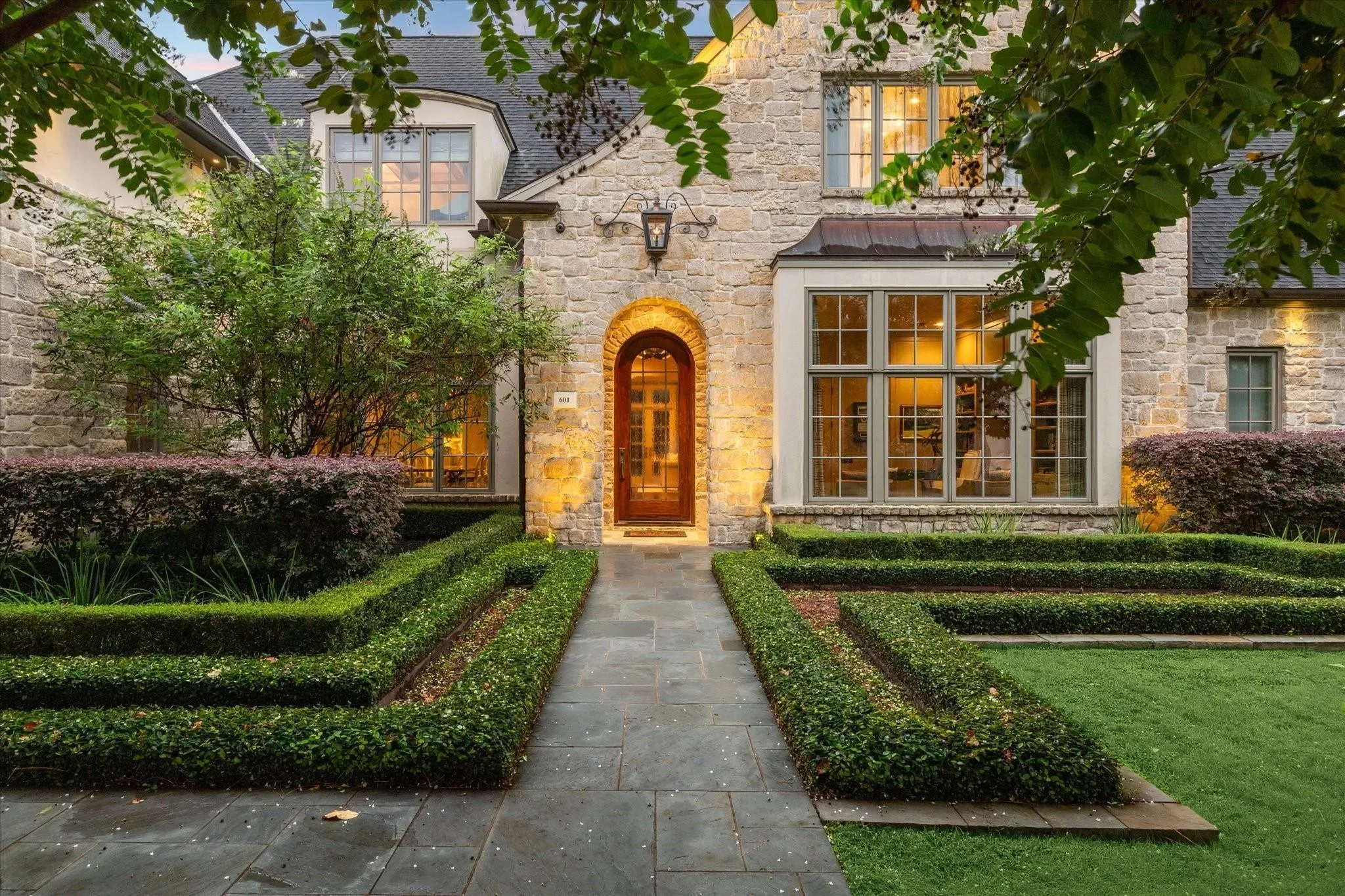601 Lindenwood Drive, Houston, Texas, United States. - Photo 6