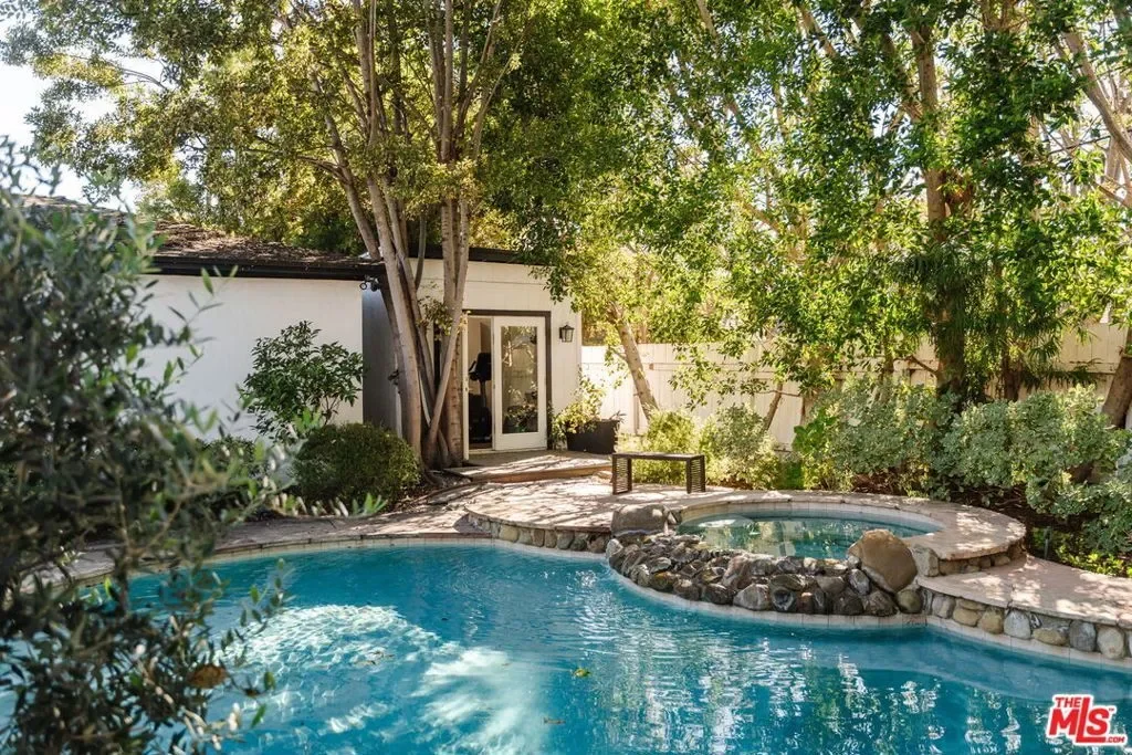 12510 Hortense Street, Los Angeles, California, United States. - Photo 9