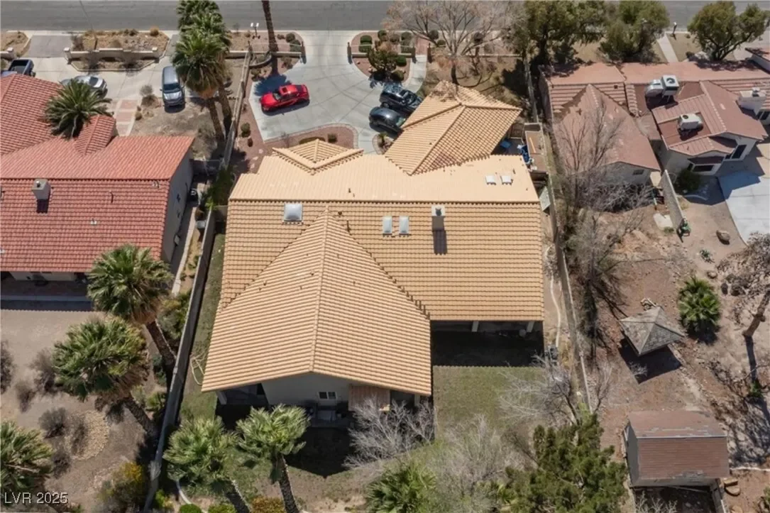 4300 Del Monte Avenue, Las Vegas, Nevada, United States. - Photo 4