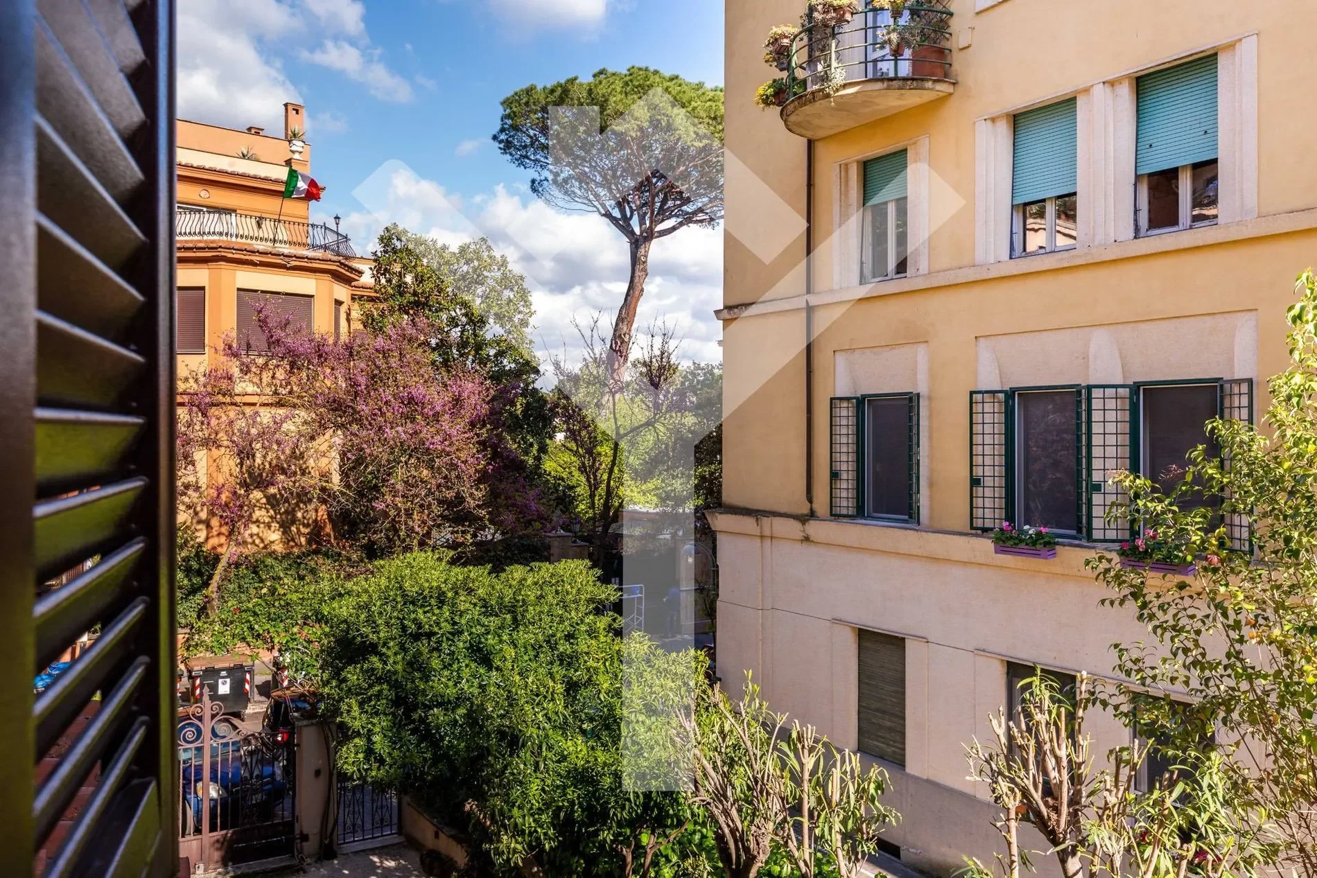 Roma Via Eleonora Duse, Rome, Lazio, Italy. - Photo 14