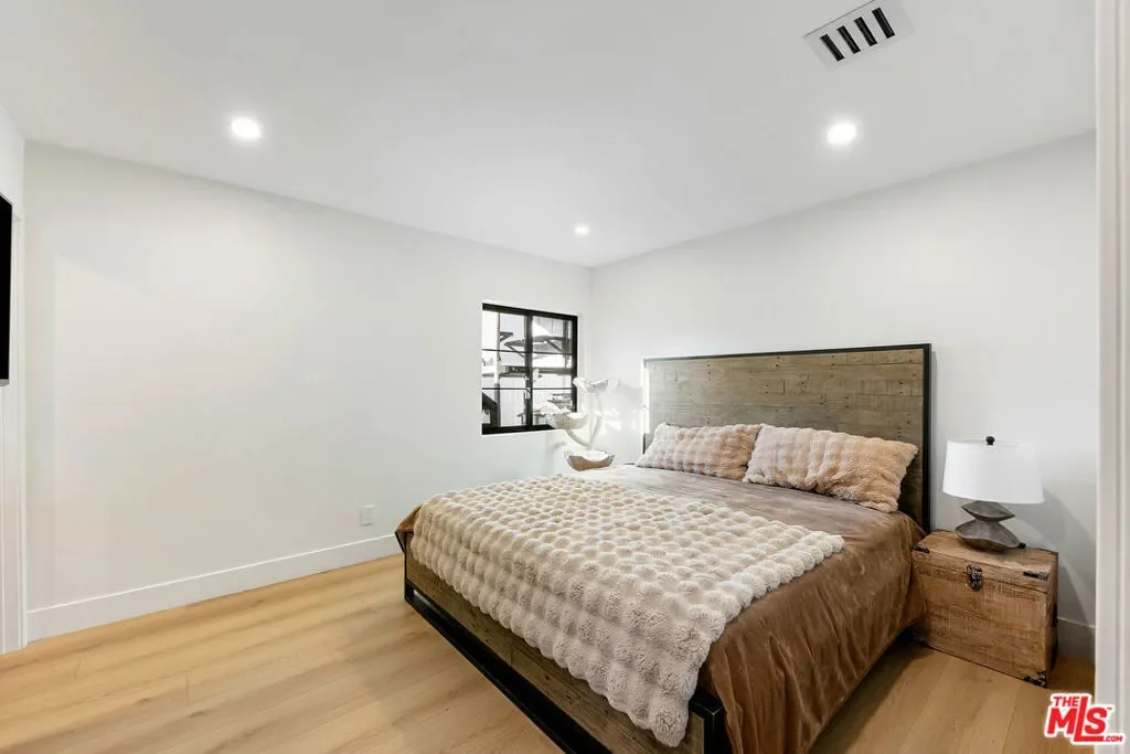 22269 Avenue San Luis, Los Angeles, California, United States. - Photo 33