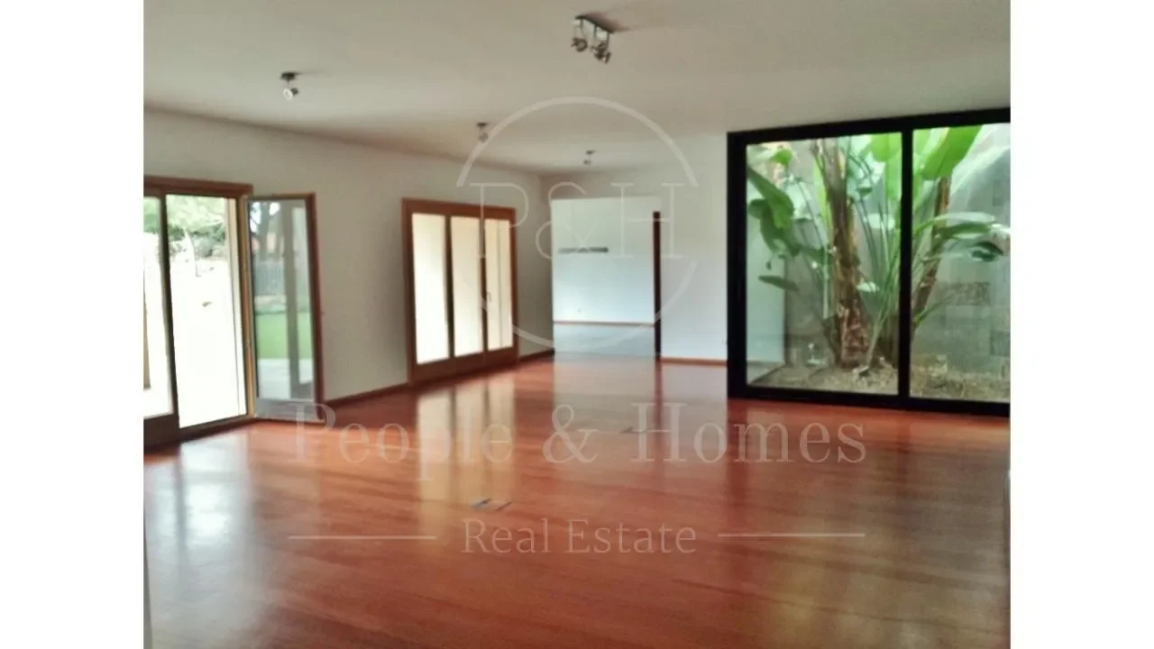 Gallery photo 10