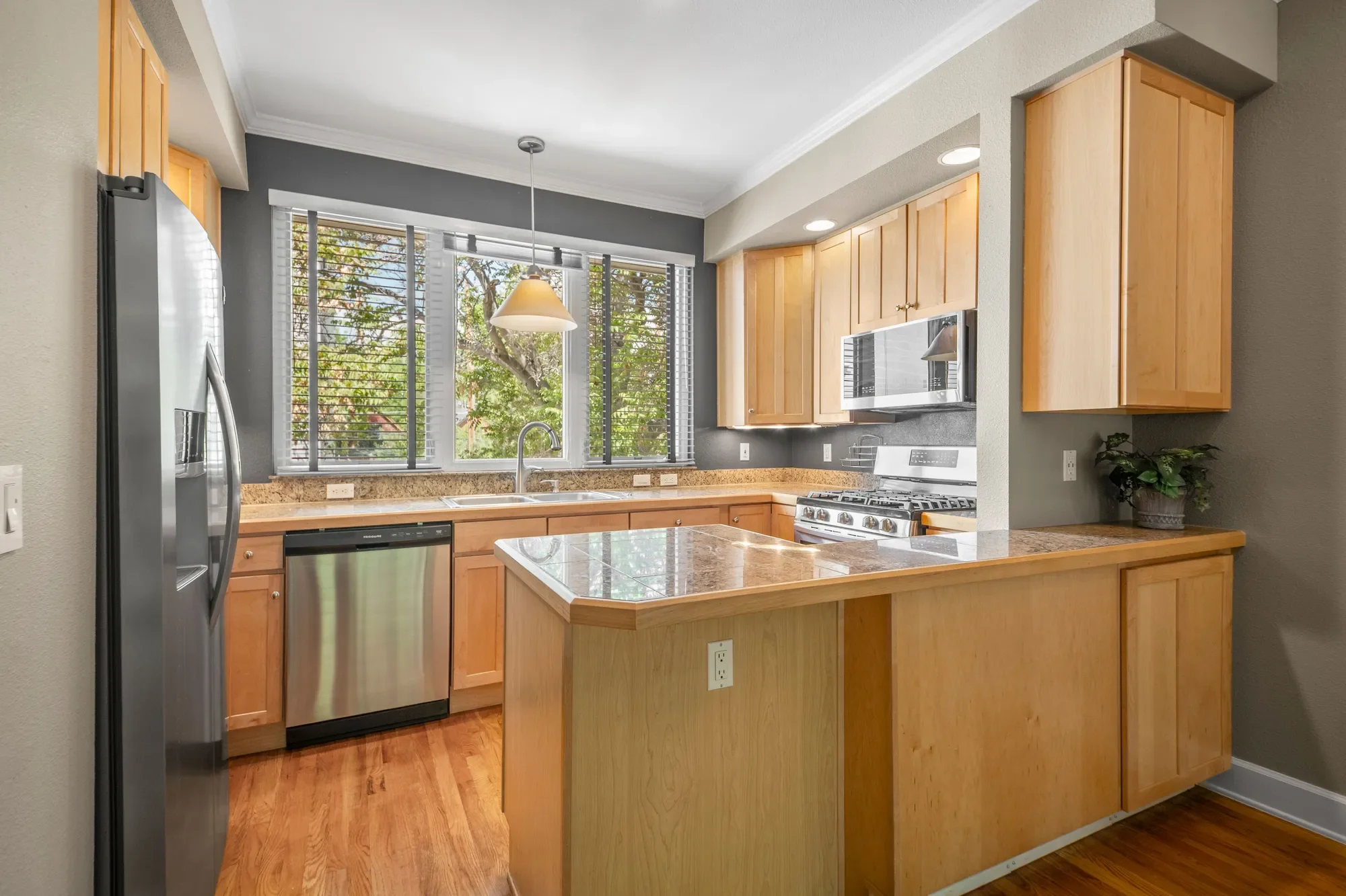 1635 N Franklin Street , Denver, CO 80218, Denver, Colorado, United States. - Photo 14