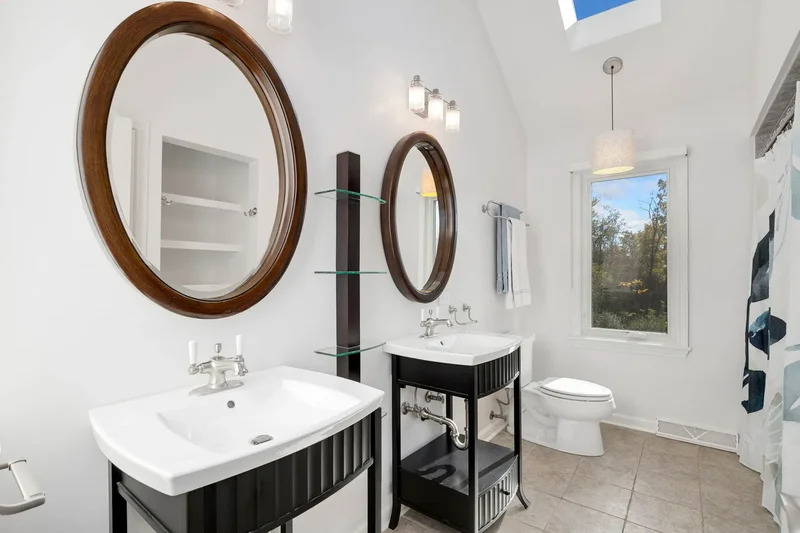 1222 Champion Forest Court, Wheaton, Illinois, United States. - Photo 25
