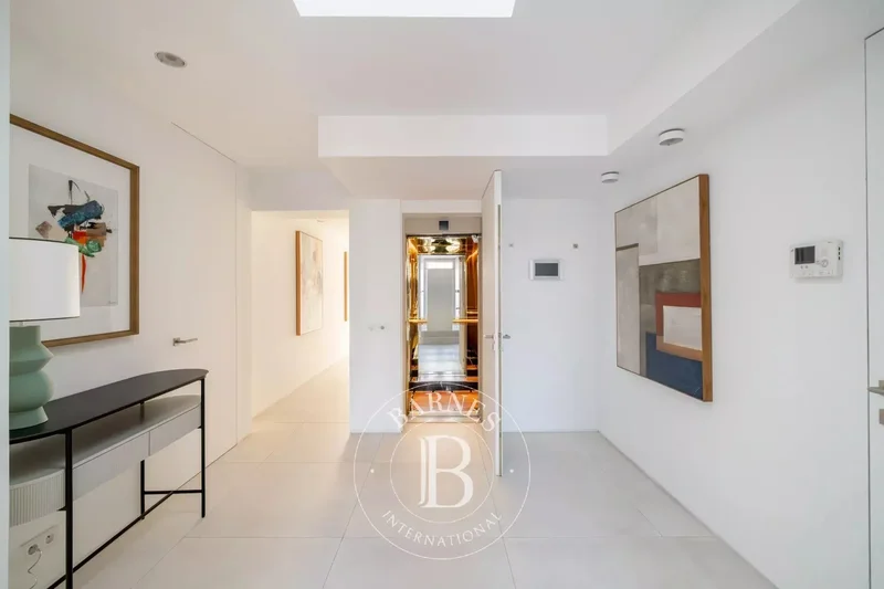 106 Boulevard de la Croisette, Cannes, Provence-Alpes-Côte d'Azur, France. - Photo 17