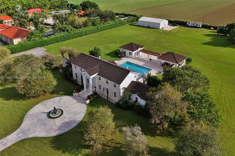 18300 SW 158th St, Miami, Florida, United States. - Photo 33