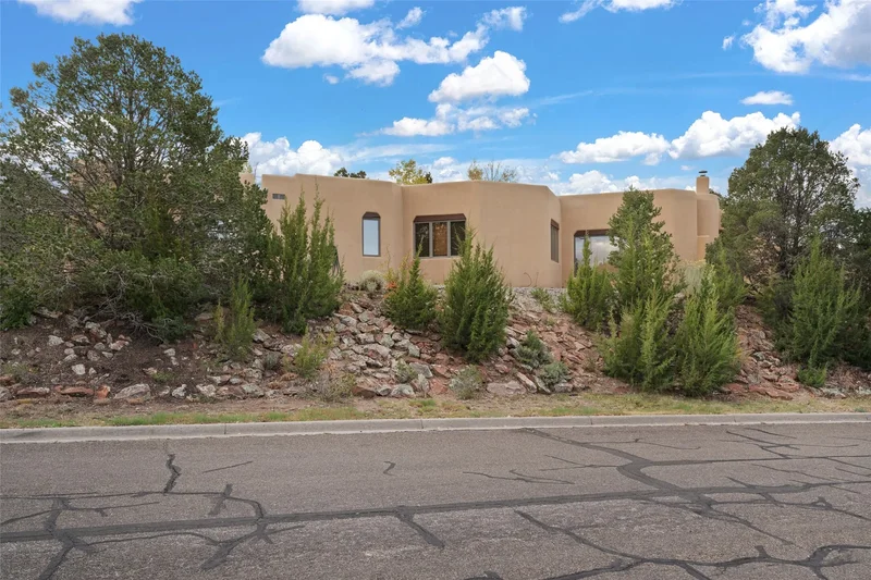 1388 Camino Corto, Santa Fe, NM 87501, Santa Fe, New Mexico, United States. - Photo 6