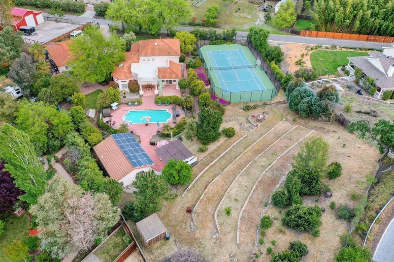 1190 Llagas Road, Morgan Hill, California, United States. - Photo 58