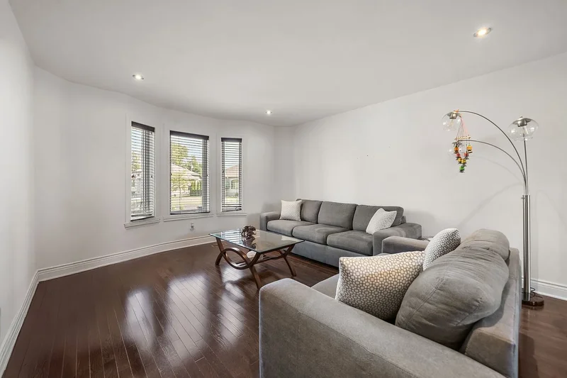 12 Rue Jordi-Bonet, Notre-Dame-De-L'ile-Perrot, QC J7W1R5, Notre-Dame-de-l'Île-Perrot, Quebec, Canada. - Photo 9