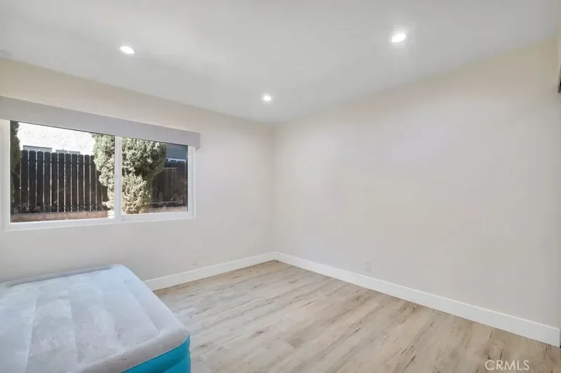 10122 Jovita Avenue, Los Angeles, California, United States. - Photo 17