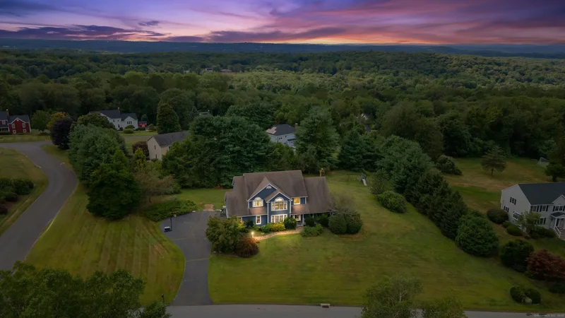 7 Charter Ridge Drive, Newtown, Connecticut, United States. - Photo 39