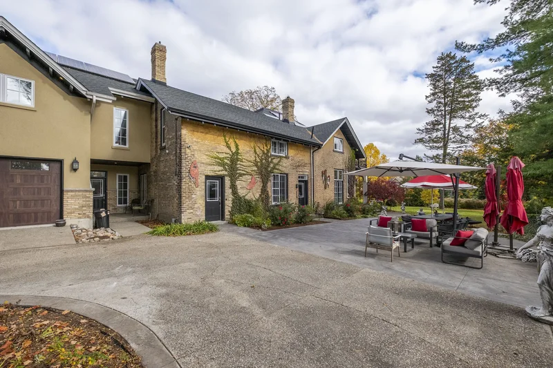 194 Grand River St N, Brant, ON N3L 2N3, Brant, Ontario, Canada. - Photo 14