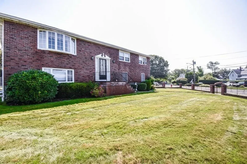 3 Christopher Dr, Nahant, MA 01908, Nahant, Massachusetts, United States. - Photo 12