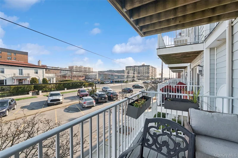 157 Monroe Boulevard, Long Beach, New York, United States. - Photo 22
