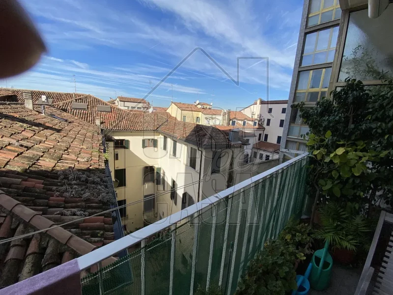 Via Verdi, Padova, Veneto, Italy. - Photo 18
