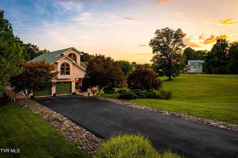 21580 Moonlight Bay Road, Abingdon, VA 24211, Abingdon, Virginia, United States. - Photo 3