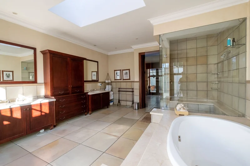 13 5th St, Houghton Estate, Johannesburg, 2198, South Africa, Johannesburg, Gauteng, South Africa. - Photo 17